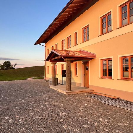 Stay Nice Apartments Dorfen Naehe Muenchen Jacuzzi Grillkota 75 Zoll Tv Kültér fotó