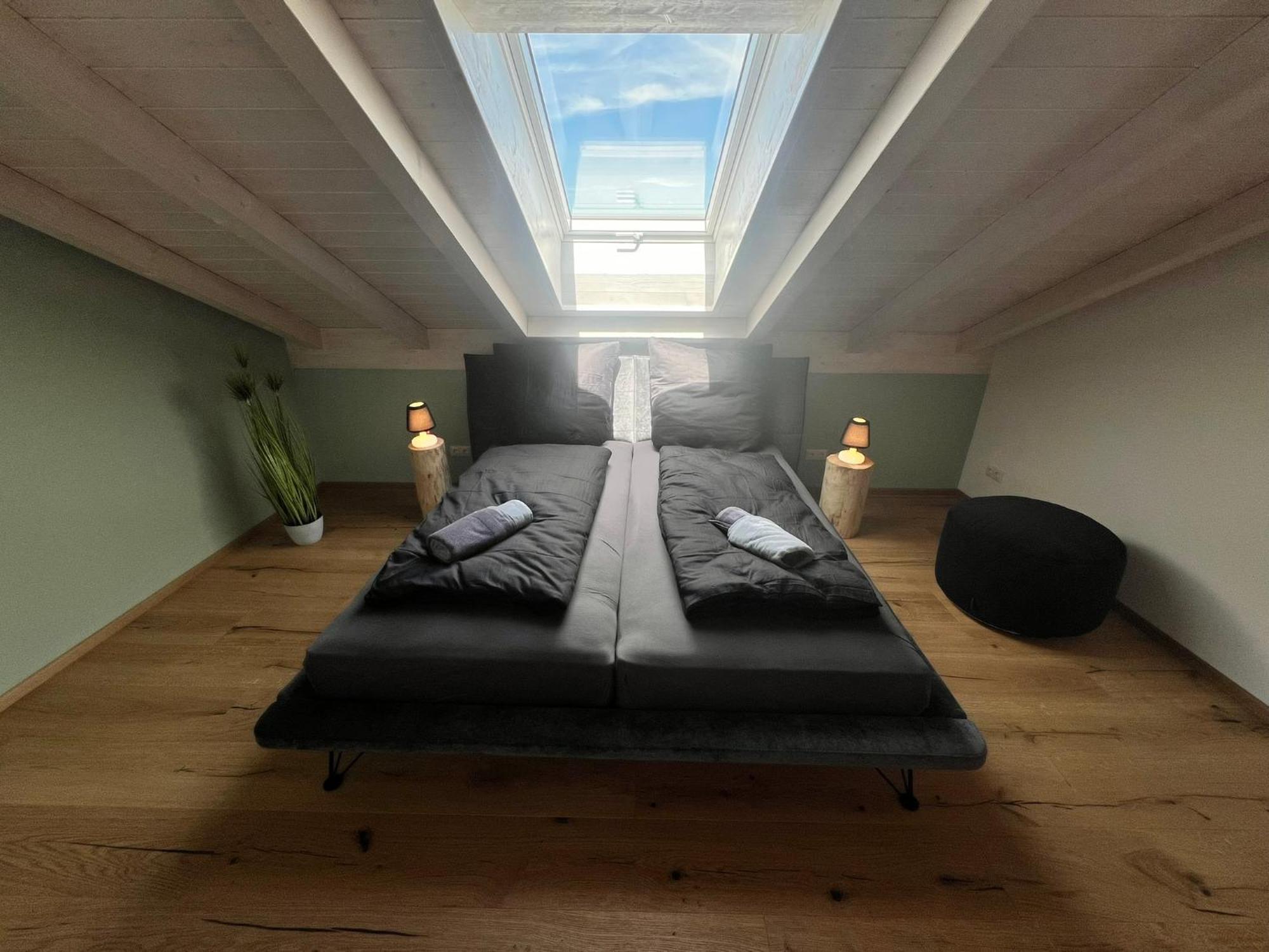Stay Nice Apartments Dorfen Naehe Muenchen Jacuzzi Grillkota 75 Zoll Tv Kültér fotó