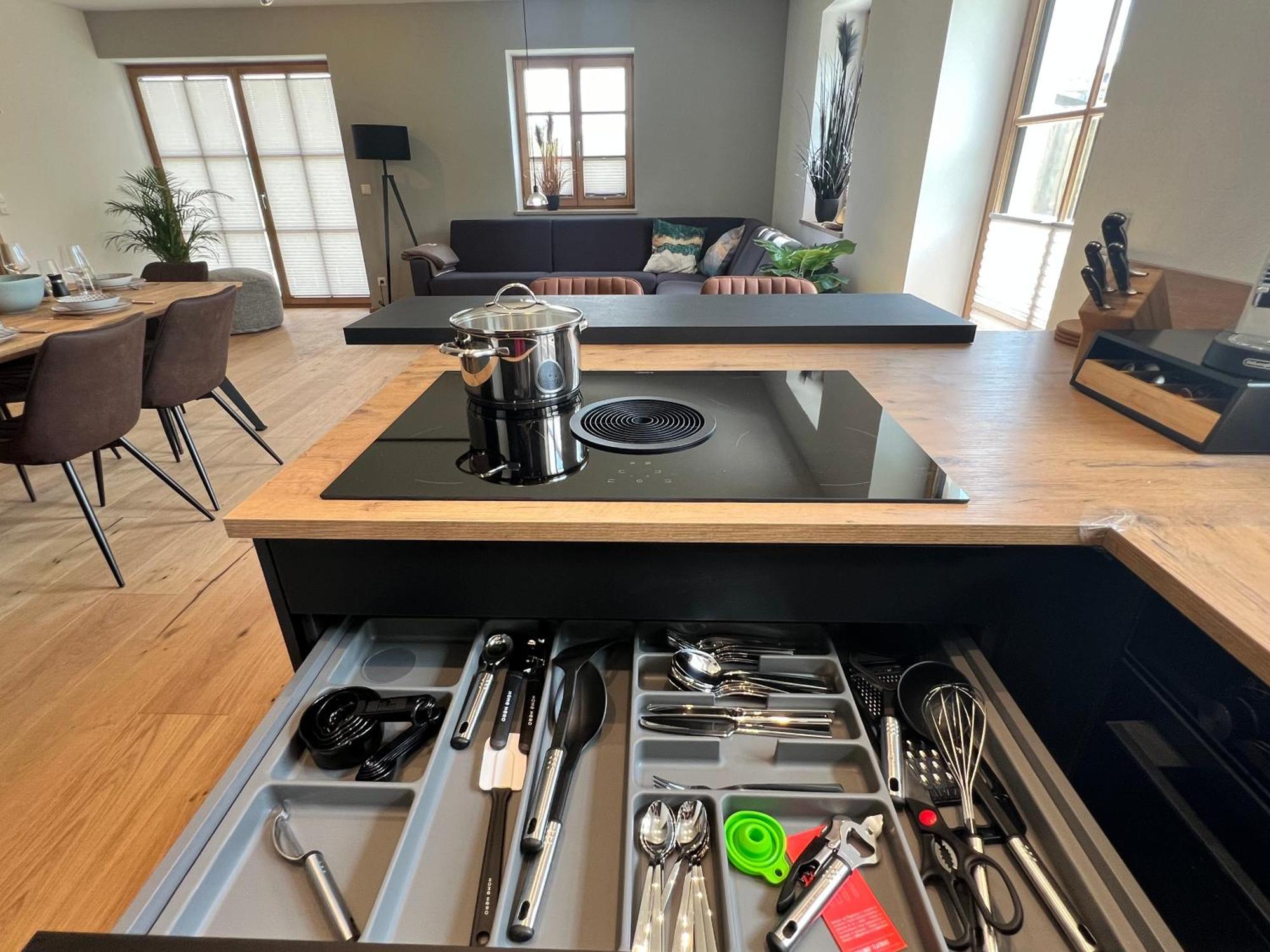 Stay Nice Apartments Dorfen Naehe Muenchen Jacuzzi Grillkota 75 Zoll Tv Kültér fotó